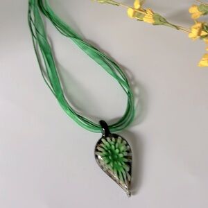 Glass Teardrop Pendant Ribbon Necklace Green